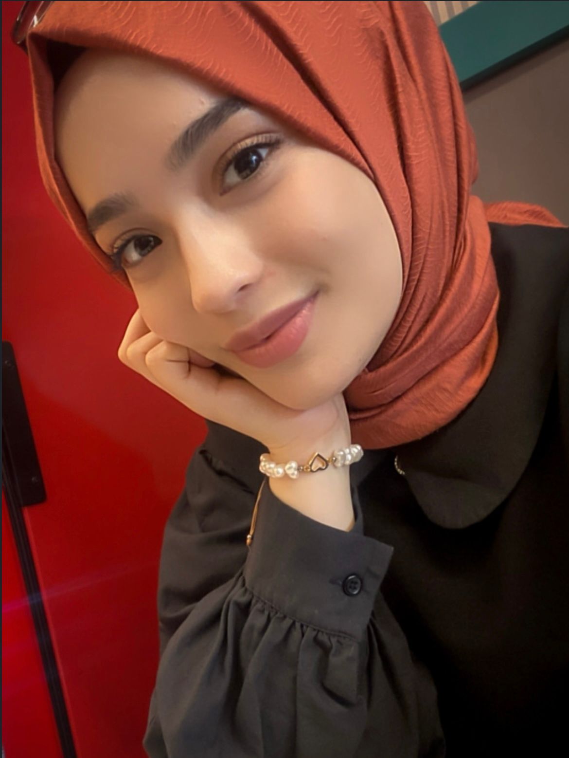 Ödek Tatlı Dilli Bayan Escort Bayan Emel