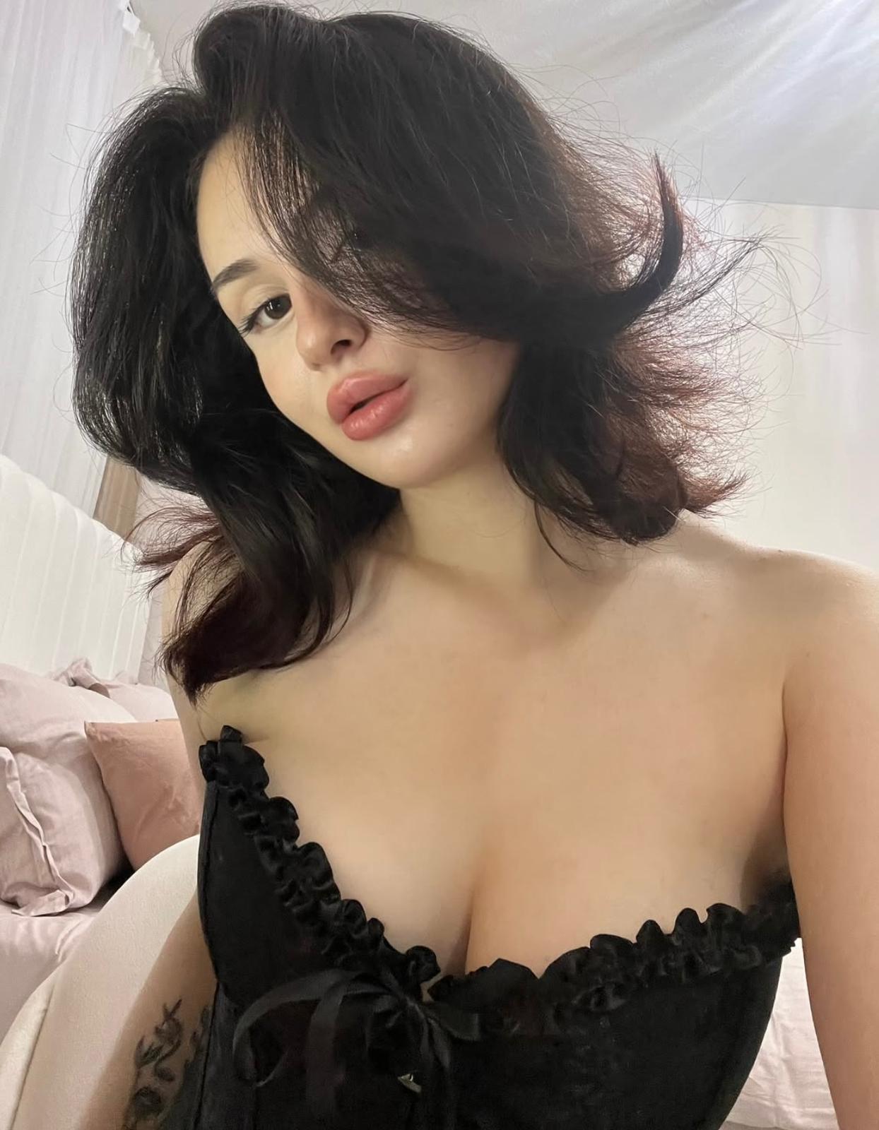 Gürpınar Sofistike Bayan Escort Vesile
